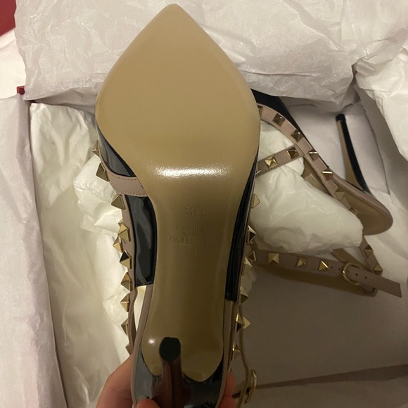 SALE Valentino Garavani Rockstud Slingback Heels - Picture 5 of 7